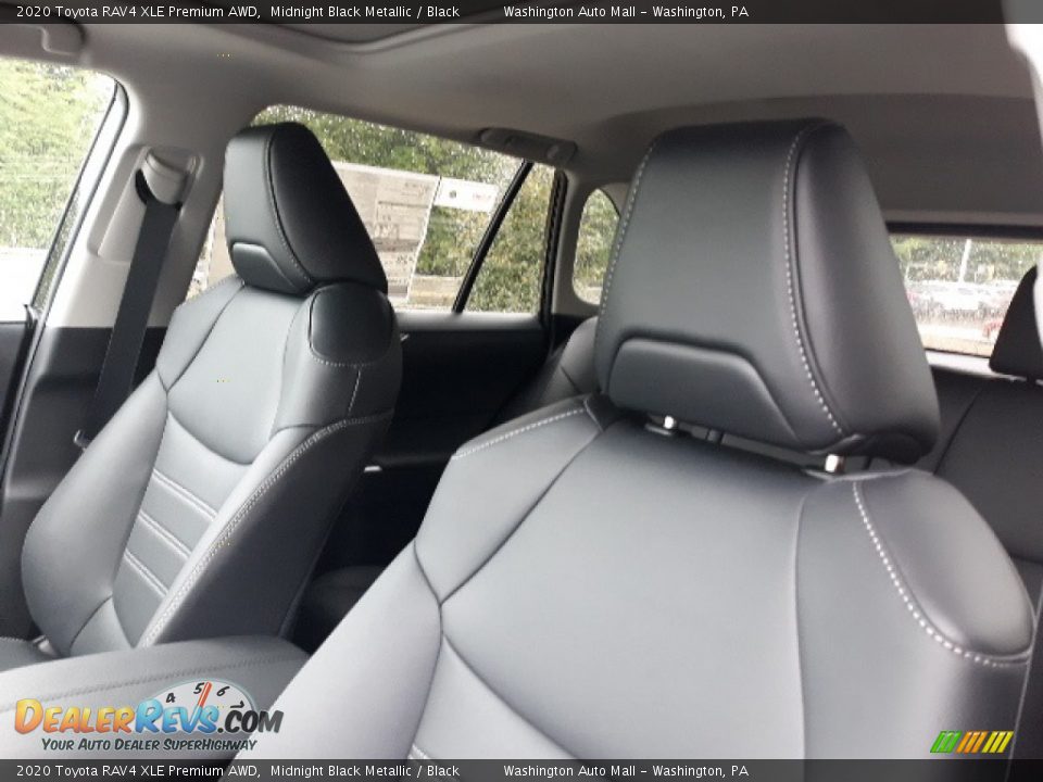 2020 Toyota RAV4 XLE Premium AWD Midnight Black Metallic / Black Photo #18