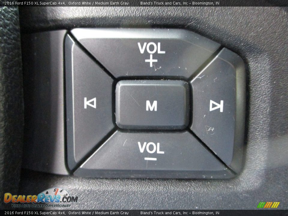 2016 Ford F150 XL SuperCab 4x4 Oxford White / Medium Earth Gray Photo #18