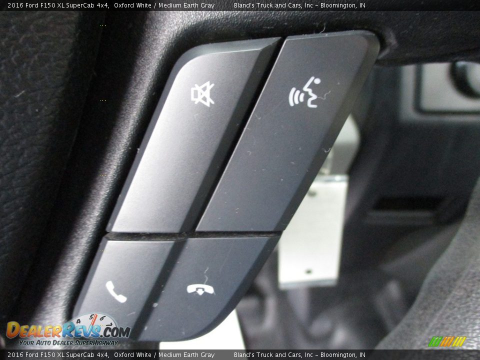 2016 Ford F150 XL SuperCab 4x4 Oxford White / Medium Earth Gray Photo #19