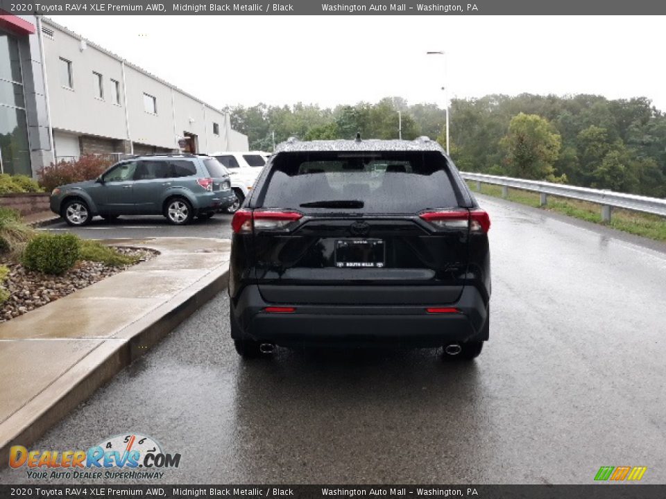 2020 Toyota RAV4 XLE Premium AWD Midnight Black Metallic / Black Photo #30