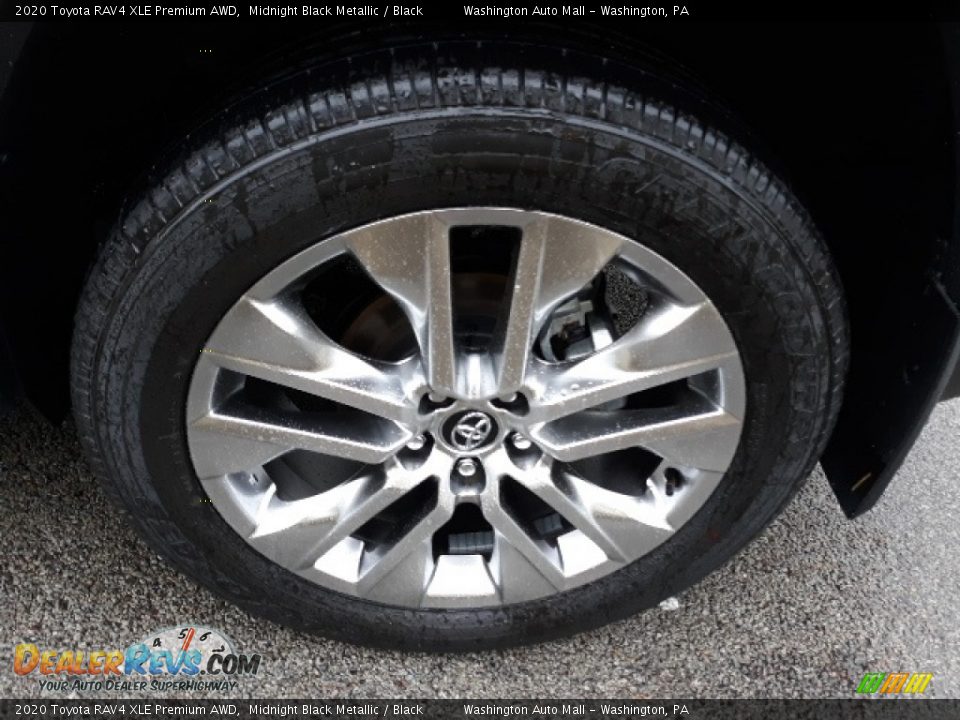 2020 Toyota RAV4 XLE Premium AWD Midnight Black Metallic / Black Photo #33