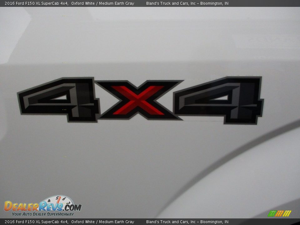 2016 Ford F150 XL SuperCab 4x4 Oxford White / Medium Earth Gray Photo #32