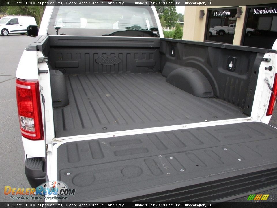 2016 Ford F150 XL SuperCab 4x4 Oxford White / Medium Earth Gray Photo #34