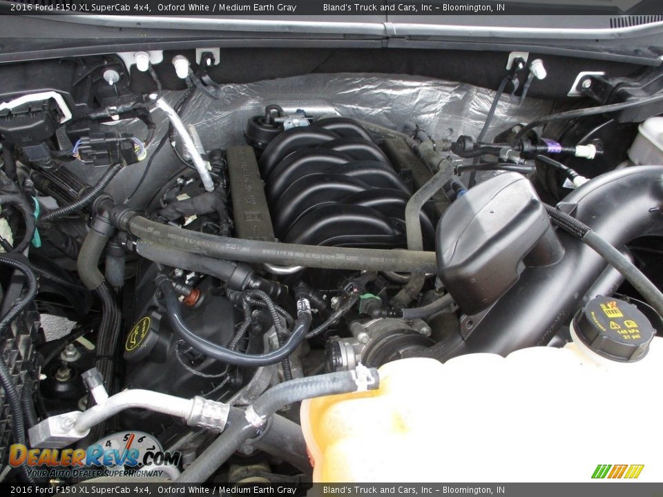 2016 Ford F150 XL SuperCab 4x4 Oxford White / Medium Earth Gray Photo #35