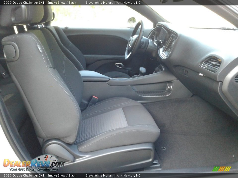 2020 Dodge Challenger SXT Smoke Show / Black Photo #15