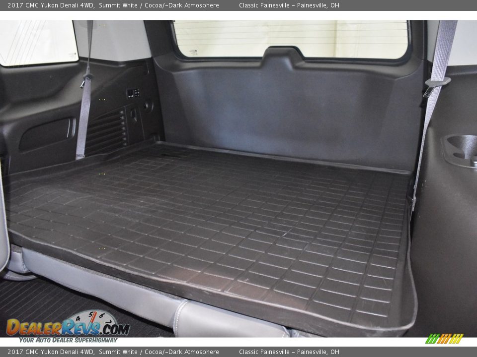 2017 GMC Yukon Denali 4WD Summit White / Cocoa/­Dark Atmosphere Photo #11