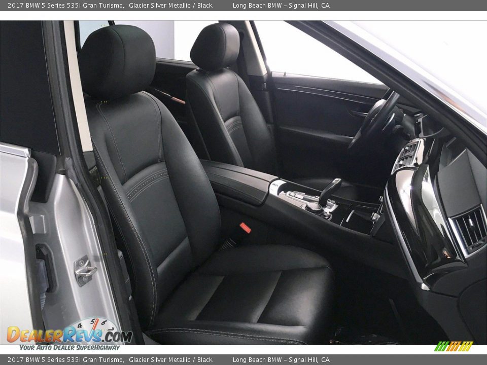 Front Seat of 2017 BMW 5 Series 535i Gran Turismo Photo #6