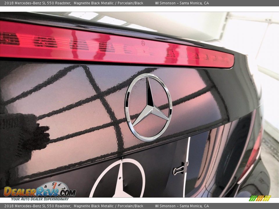2018 Mercedes-Benz SL 550 Roadster Magnetite Black Metallic / Porcelain/Black Photo #7