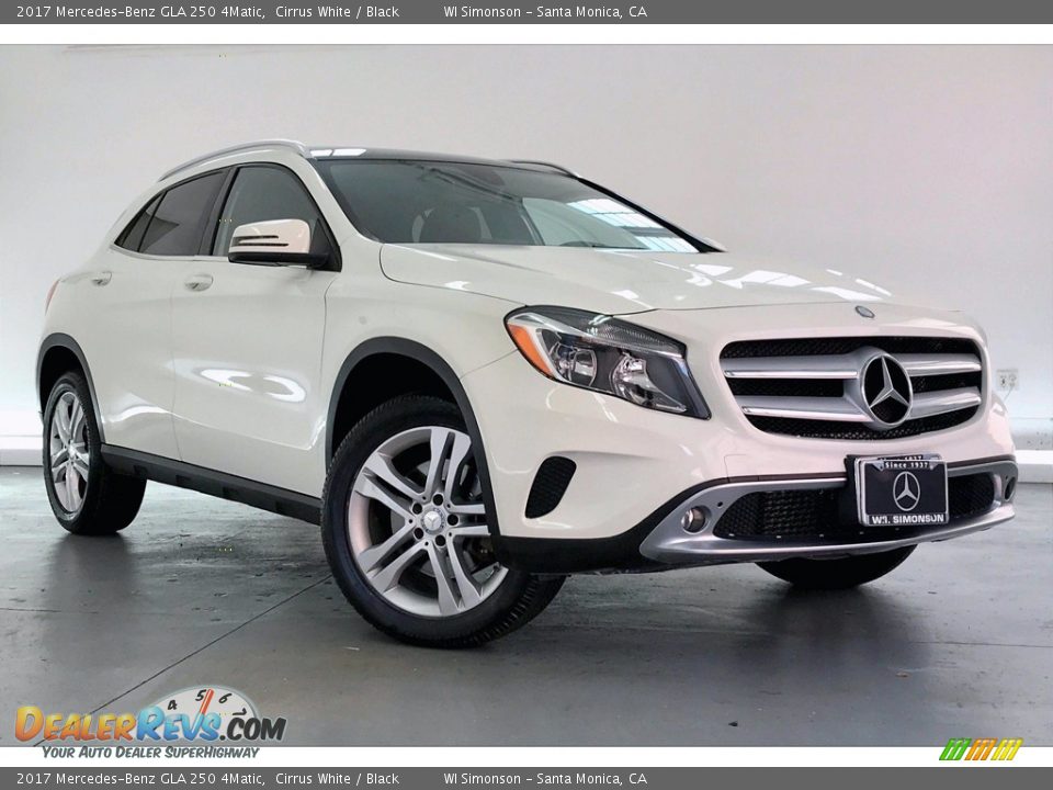 Front 3/4 View of 2017 Mercedes-Benz GLA 250 4Matic Photo #34
