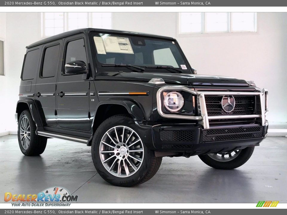 Front 3/4 View of 2020 Mercedes-Benz G 550 Photo #12