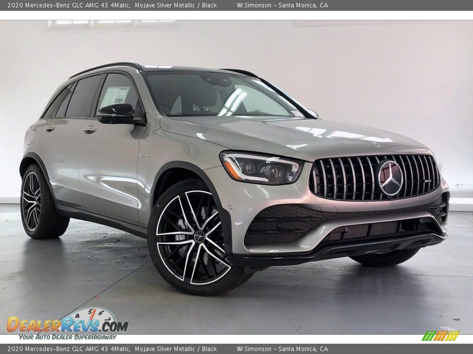 Front 3/4 View of 2020 Mercedes-Benz GLC AMG 43 4Matic Photo #12