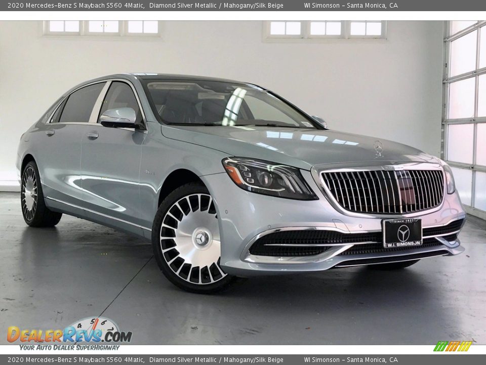 Front 3/4 View of 2020 Mercedes-Benz S Maybach S560 4Matic Photo #12