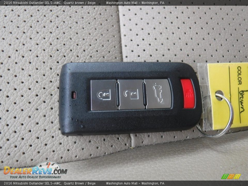 Keys of 2016 Mitsubishi Outlander SEL S-AWC Photo #31