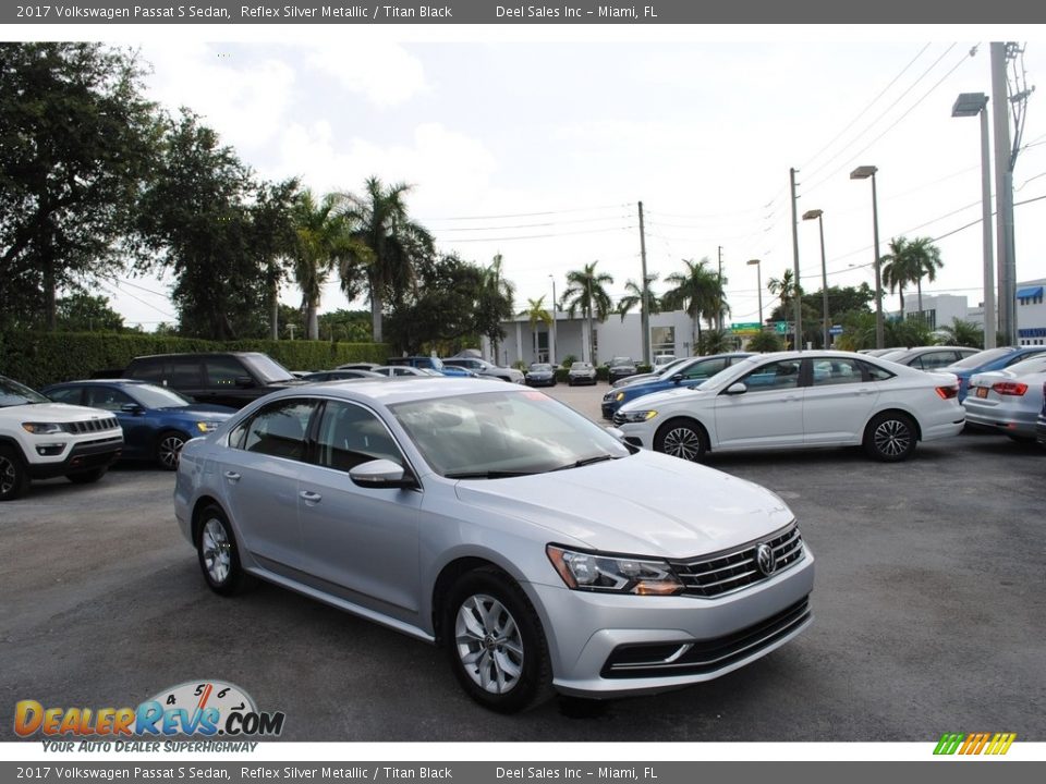 2017 Volkswagen Passat S Sedan Reflex Silver Metallic / Titan Black Photo #1