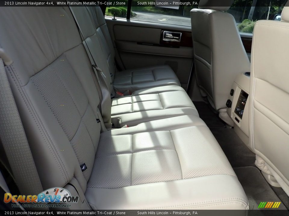 2013 Lincoln Navigator 4x4 White Platinum Metallic Tri-Coat / Stone Photo #14