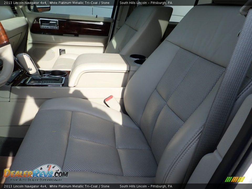 2013 Lincoln Navigator 4x4 White Platinum Metallic Tri-Coat / Stone Photo #16