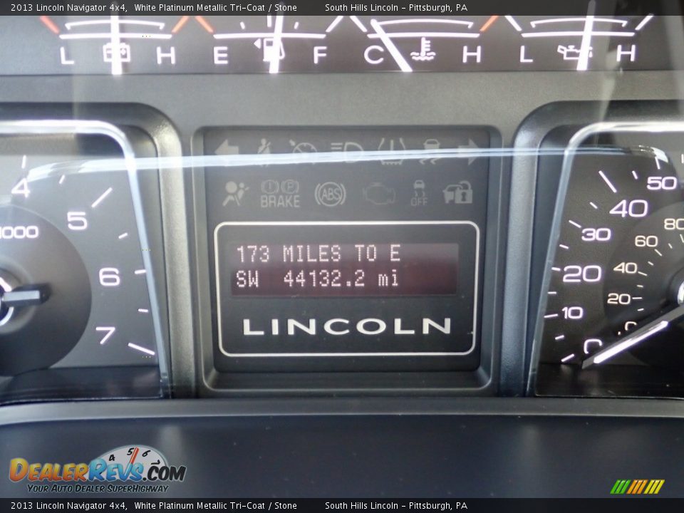 2013 Lincoln Navigator 4x4 White Platinum Metallic Tri-Coat / Stone Photo #24