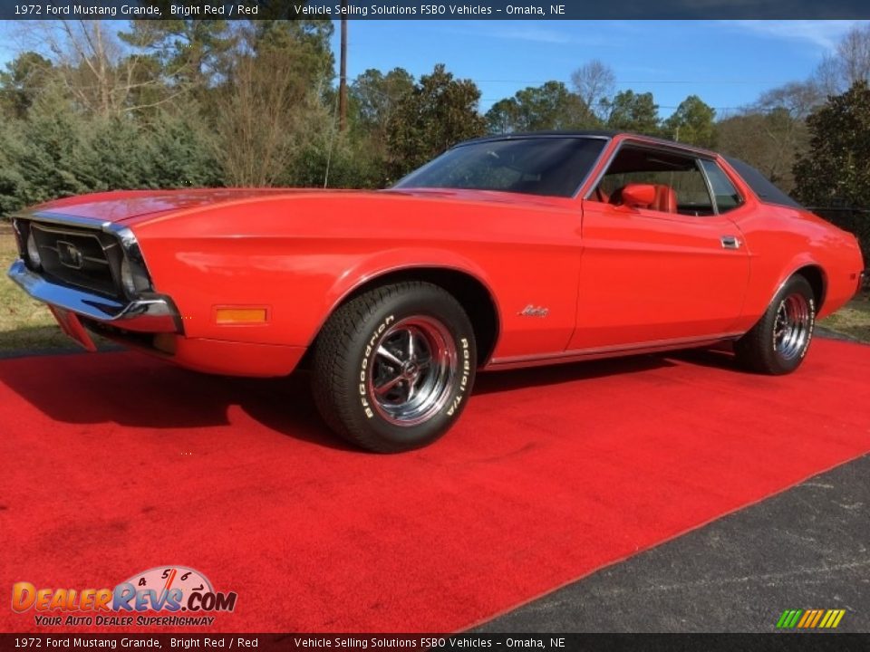 Front 3/4 View of 1972 Ford Mustang Grande Photo #1