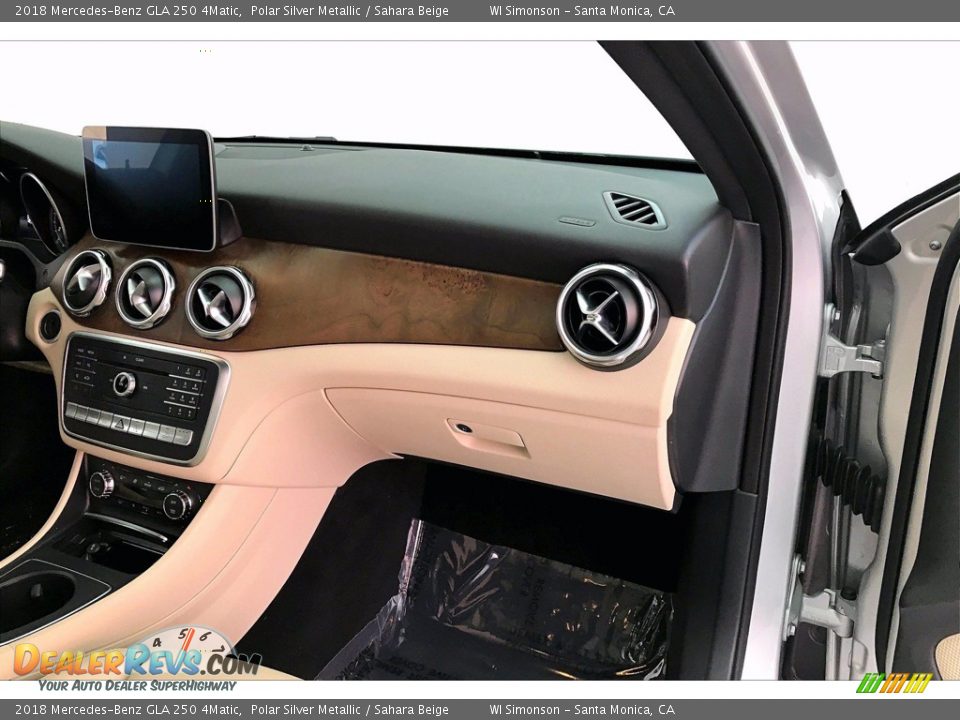 2018 Mercedes-Benz GLA 250 4Matic Polar Silver Metallic / Sahara Beige Photo #28