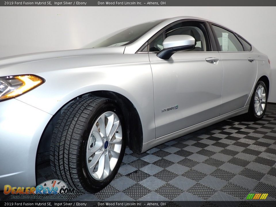 2019 Ford Fusion Hybrid SE Ingot Silver / Ebony Photo #8