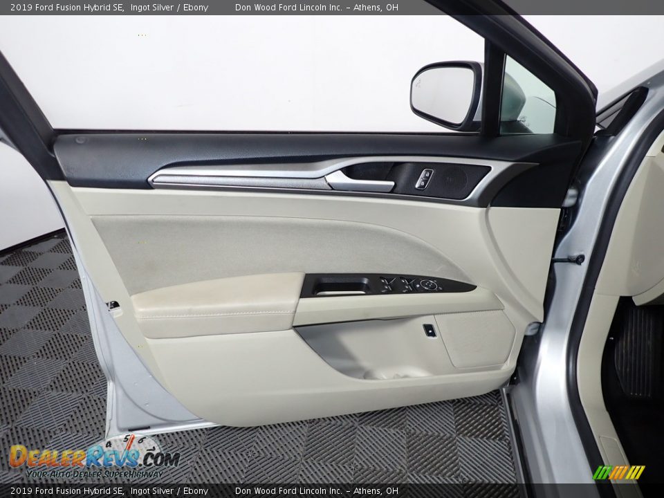 2019 Ford Fusion Hybrid SE Ingot Silver / Ebony Photo #16