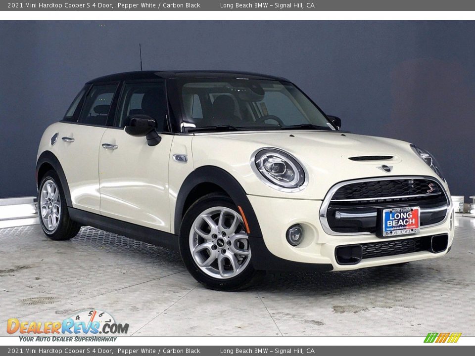 Front 3/4 View of 2021 Mini Hardtop Cooper S 4 Door Photo #19