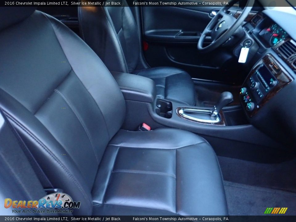 Front Seat of 2016 Chevrolet Impala Limited LTZ Photo #10