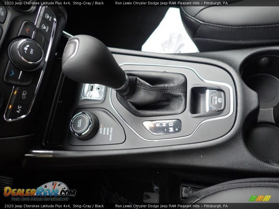 2020 Jeep Cherokee Latitude Plus 4x4 Sting-Gray / Black Photo #16