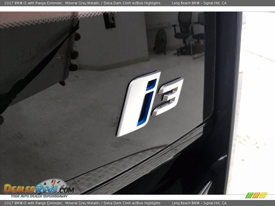 2017 BMW i3 with Range Extender Mineral Grey Metallic / Deka Dark Cloth w/Blue Highlights Photo #7