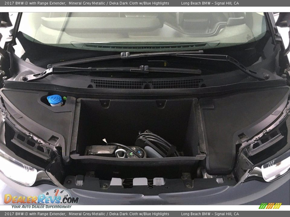 2017 BMW i3 with Range Extender Mineral Grey Metallic / Deka Dark Cloth w/Blue Highlights Photo #9
