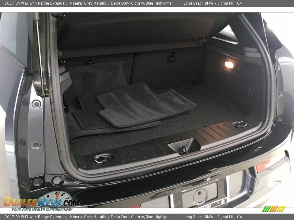 2017 BMW i3 with Range Extender Mineral Grey Metallic / Deka Dark Cloth w/Blue Highlights Photo #30