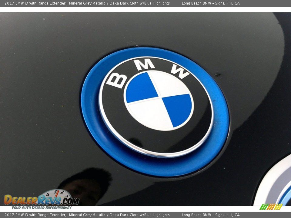 2017 BMW i3 with Range Extender Mineral Grey Metallic / Deka Dark Cloth w/Blue Highlights Photo #31