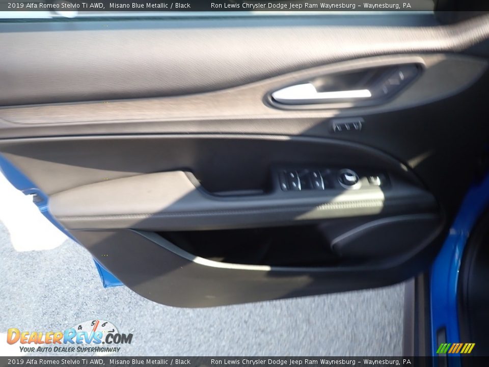 2019 Alfa Romeo Stelvio Ti AWD Misano Blue Metallic / Black Photo #14