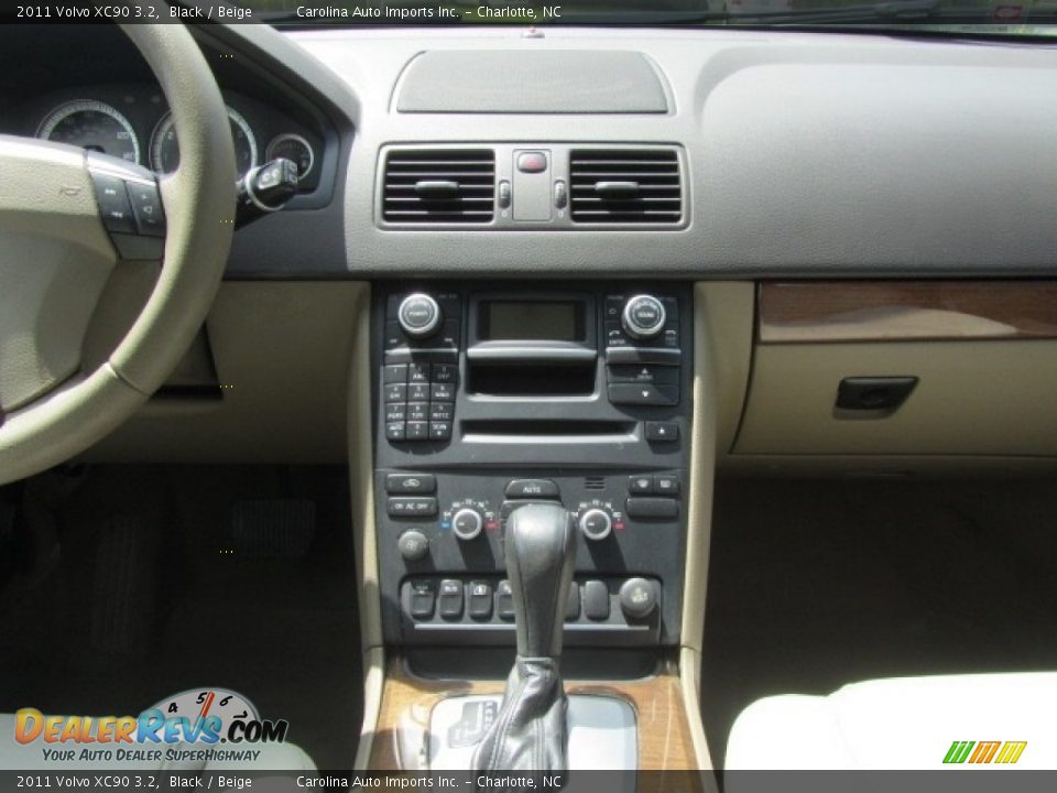 2011 Volvo XC90 3.2 Black / Beige Photo #15
