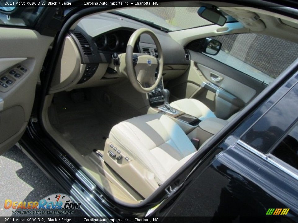 2011 Volvo XC90 3.2 Black / Beige Photo #16
