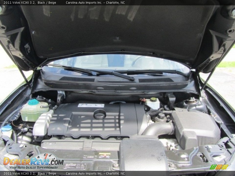 2011 Volvo XC90 3.2 Black / Beige Photo #25