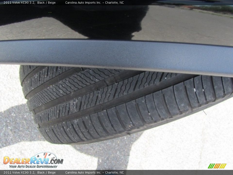 2011 Volvo XC90 3.2 Black / Beige Photo #27