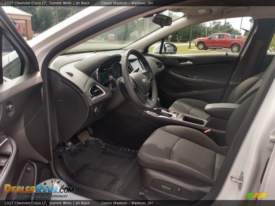 2017 Chevrolet Cruze LT Summit White / Jet Black Photo #10