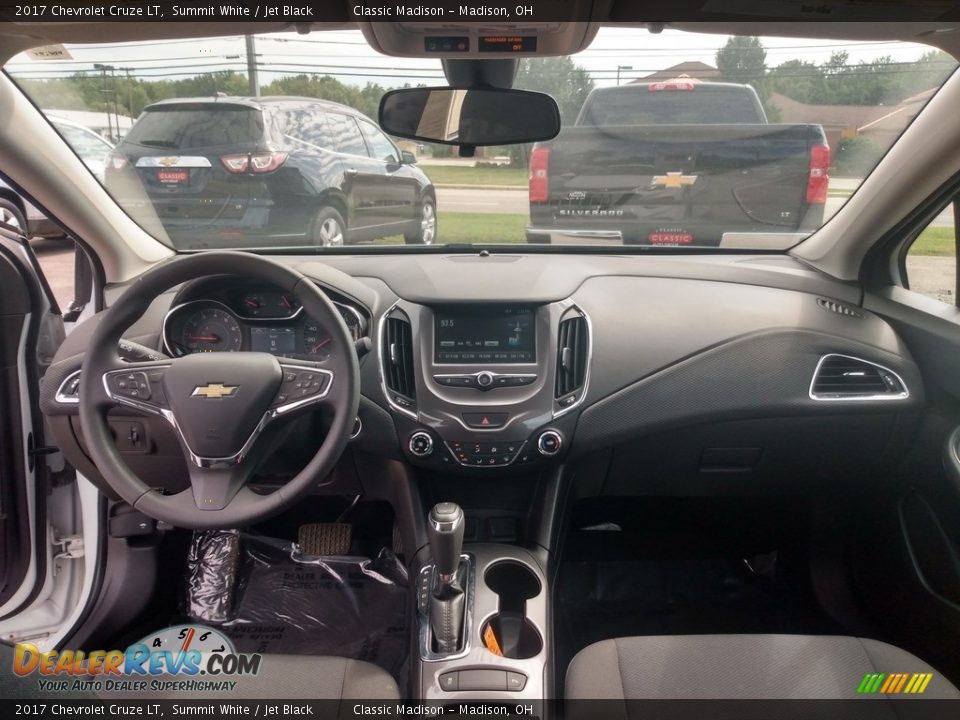 2017 Chevrolet Cruze LT Summit White / Jet Black Photo #11