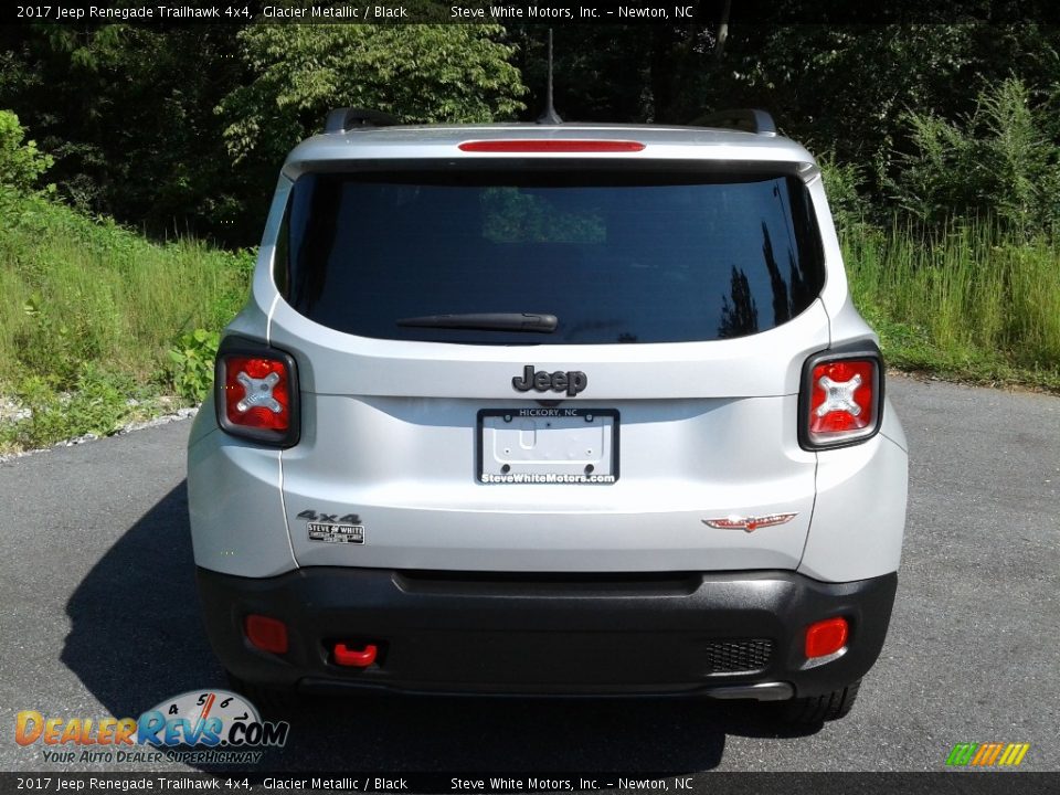 2017 Jeep Renegade Trailhawk 4x4 Glacier Metallic / Black Photo #7