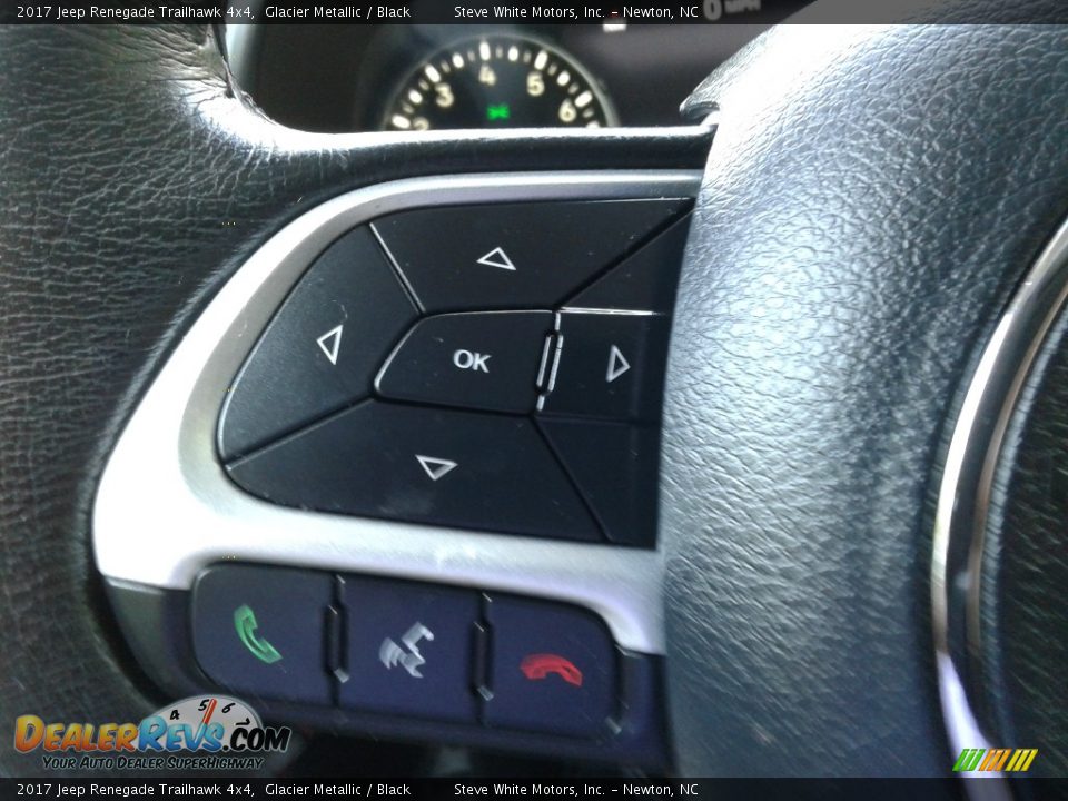 2017 Jeep Renegade Trailhawk 4x4 Glacier Metallic / Black Photo #18