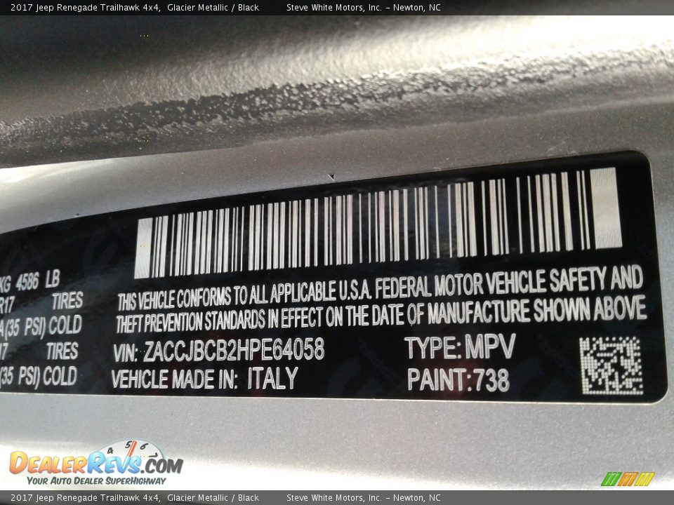 2017 Jeep Renegade Trailhawk 4x4 Glacier Metallic / Black Photo #28