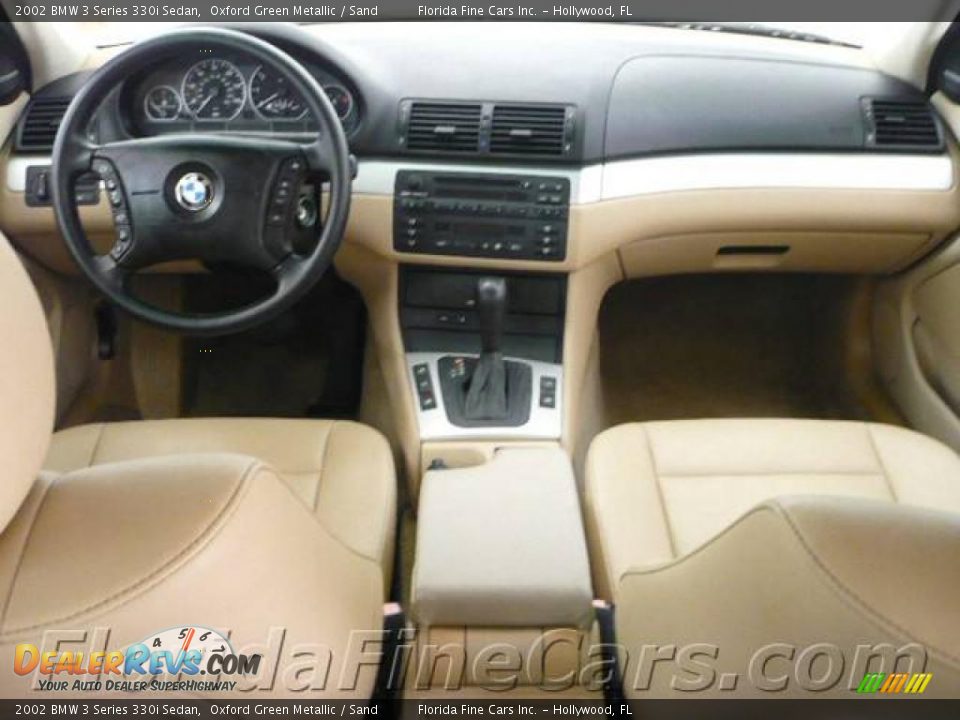 2002 BMW 3 Series 330i Sedan Oxford Green Metallic / Sand Photo #16