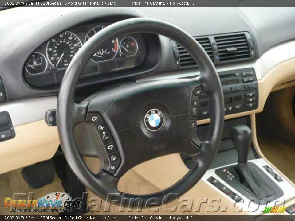 2002 BMW 3 Series 330i Sedan Oxford Green Metallic / Sand Photo #17