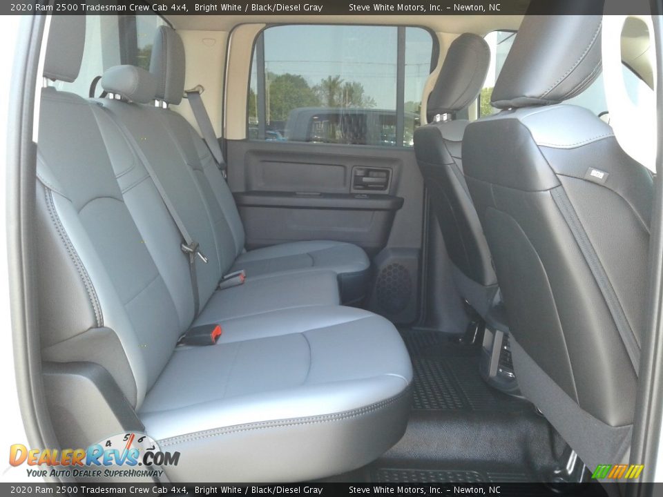2020 Ram 2500 Tradesman Crew Cab 4x4 Bright White / Black/Diesel Gray Photo #17