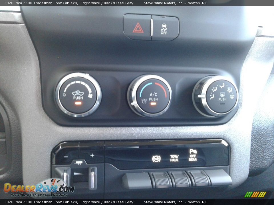 2020 Ram 2500 Tradesman Crew Cab 4x4 Bright White / Black/Diesel Gray Photo #25