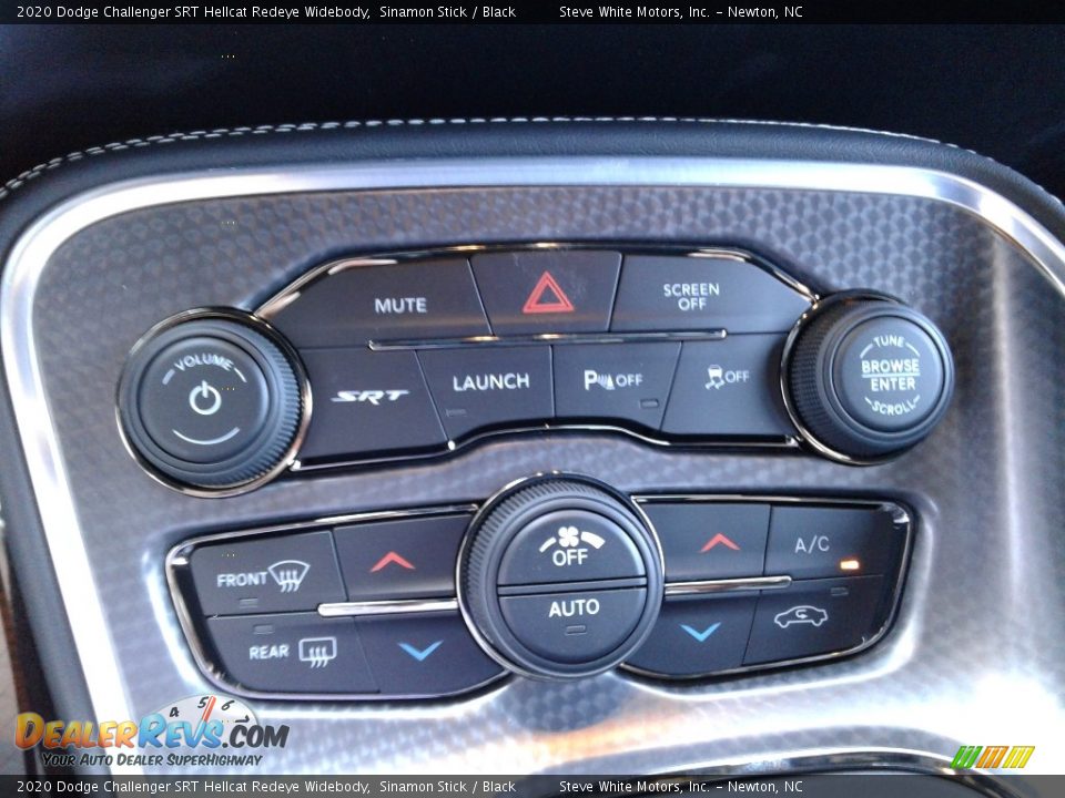 Controls of 2020 Dodge Challenger SRT Hellcat Redeye Widebody Photo #24