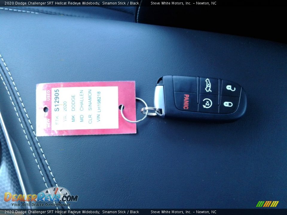 Keys of 2020 Dodge Challenger SRT Hellcat Redeye Widebody Photo #28