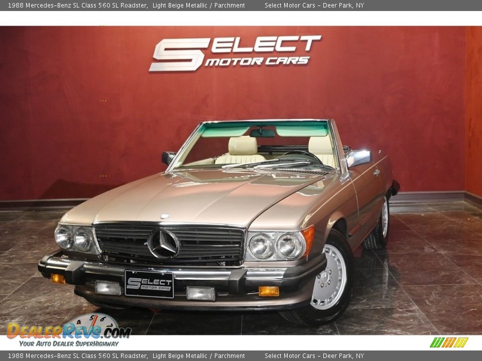 1988 Mercedes-Benz SL Class 560 SL Roadster Light Beige Metallic / Parchment Photo #1