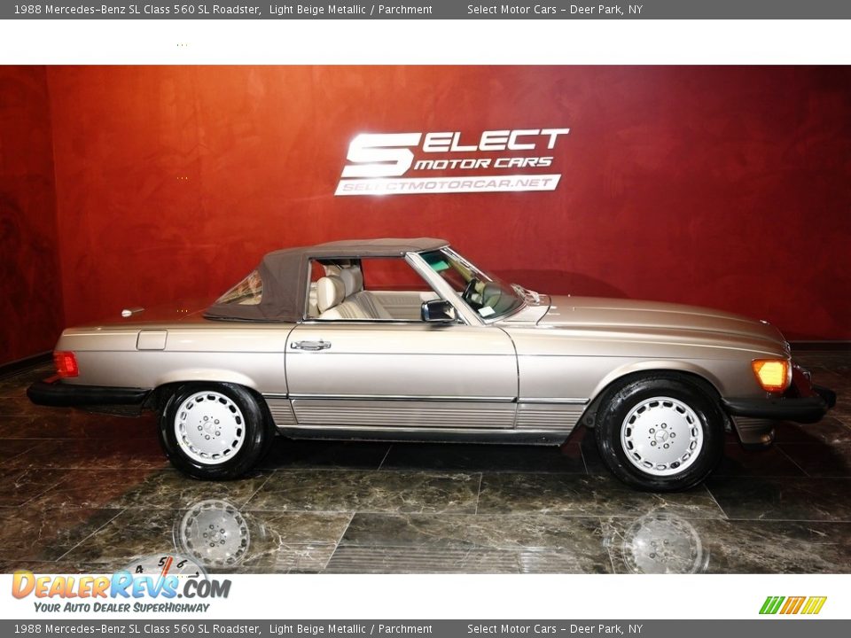 1988 Mercedes-Benz SL Class 560 SL Roadster Light Beige Metallic / Parchment Photo #6